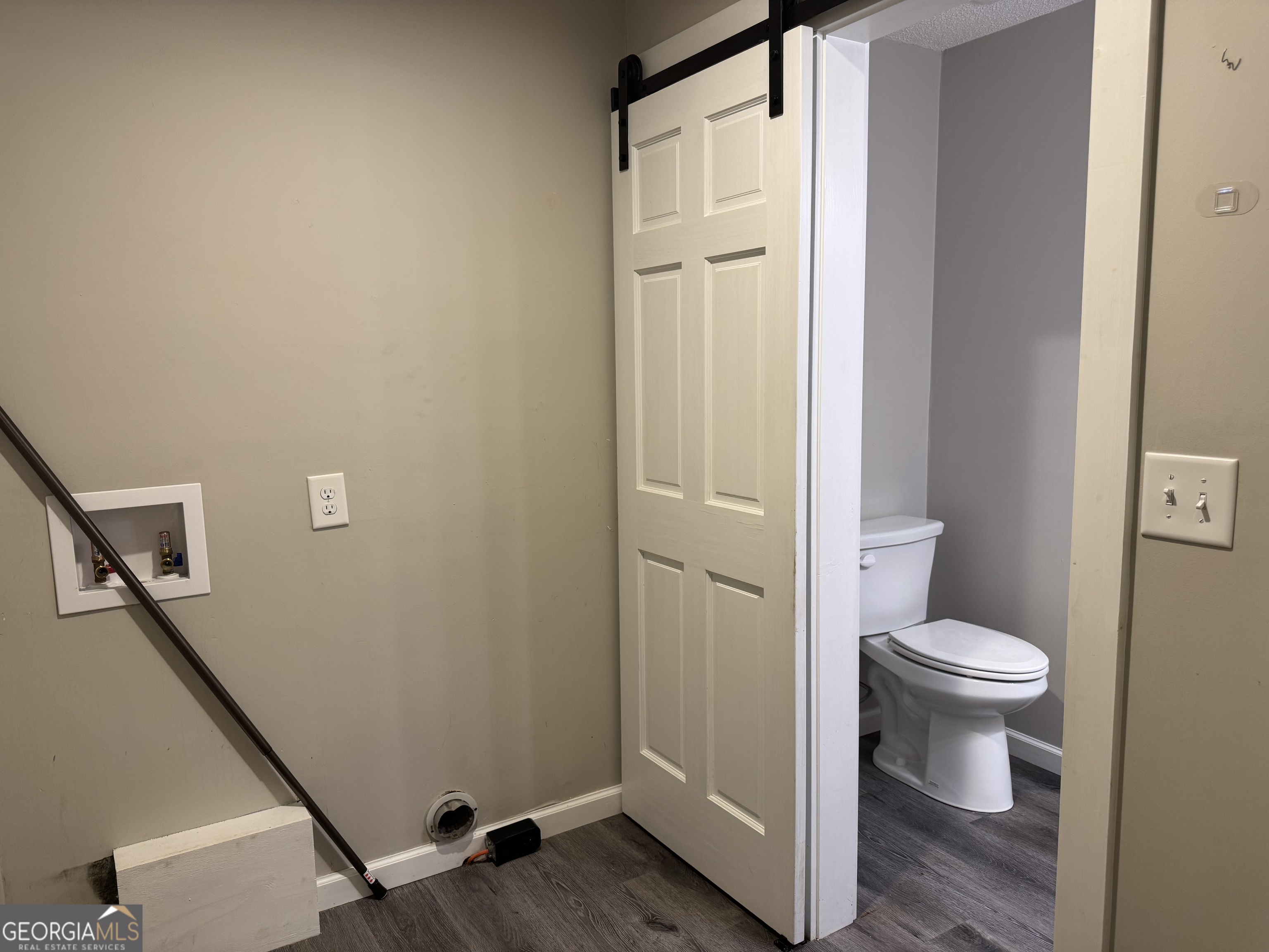 3718 Sussex Drive Property Photo 15