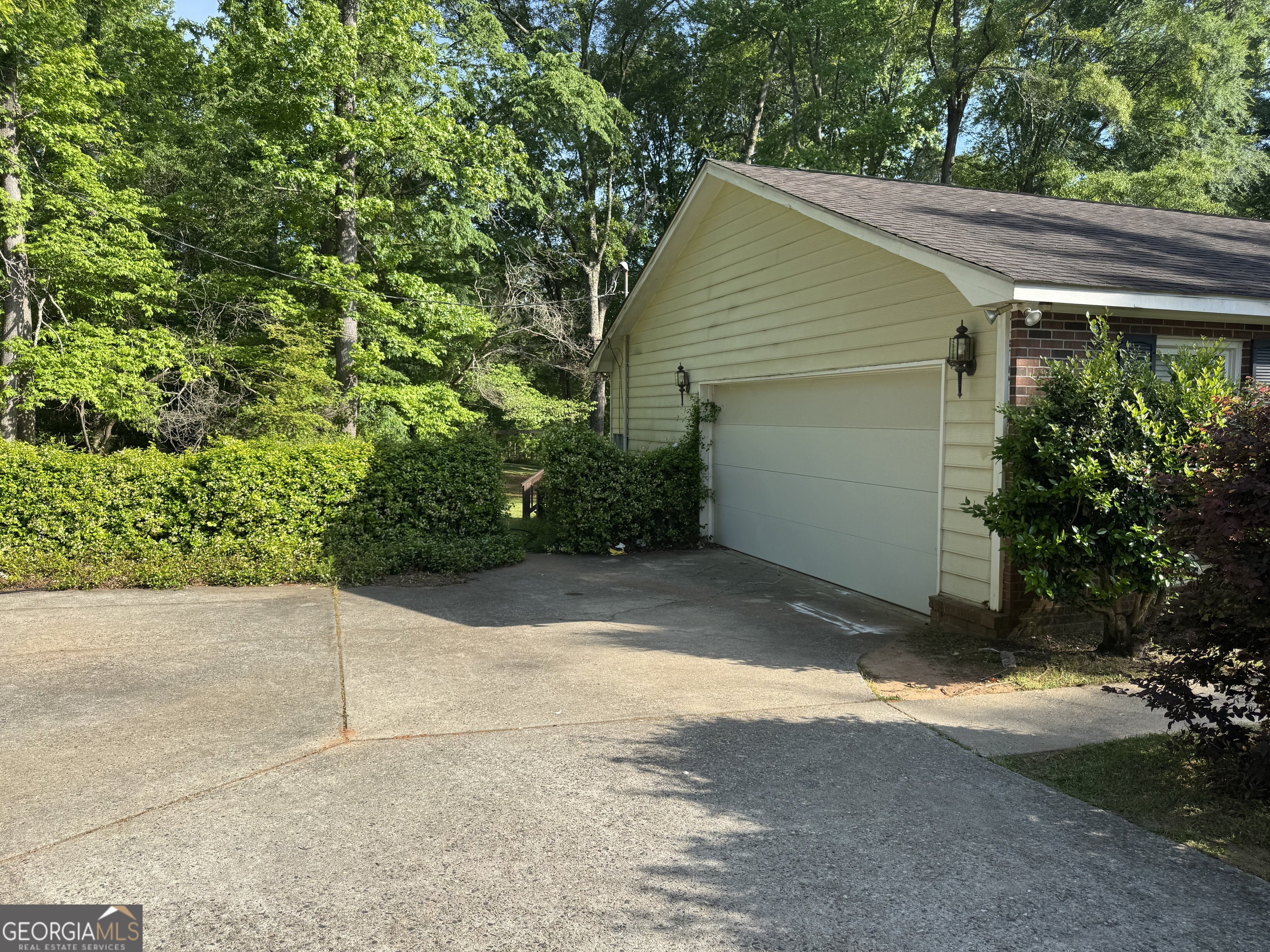 3718 Sussex Drive Property Photo 17