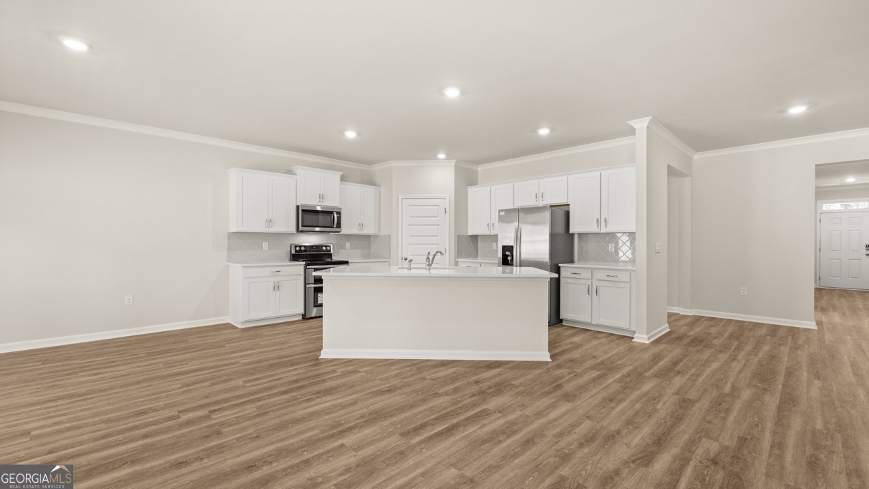 1170 Amerson Street # 43 Property Photo 16