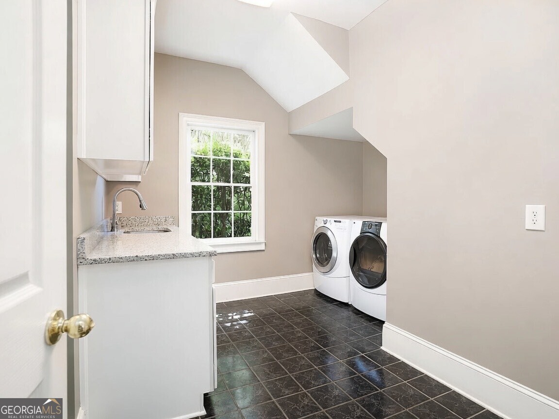 235 Bunratty Court Property Photo 12