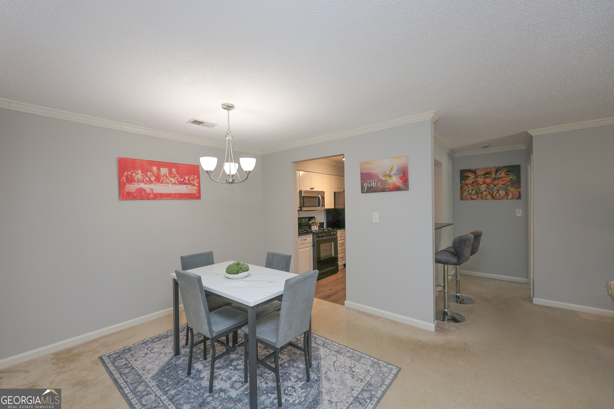 823 Ridgefield Drive Property Photo 13