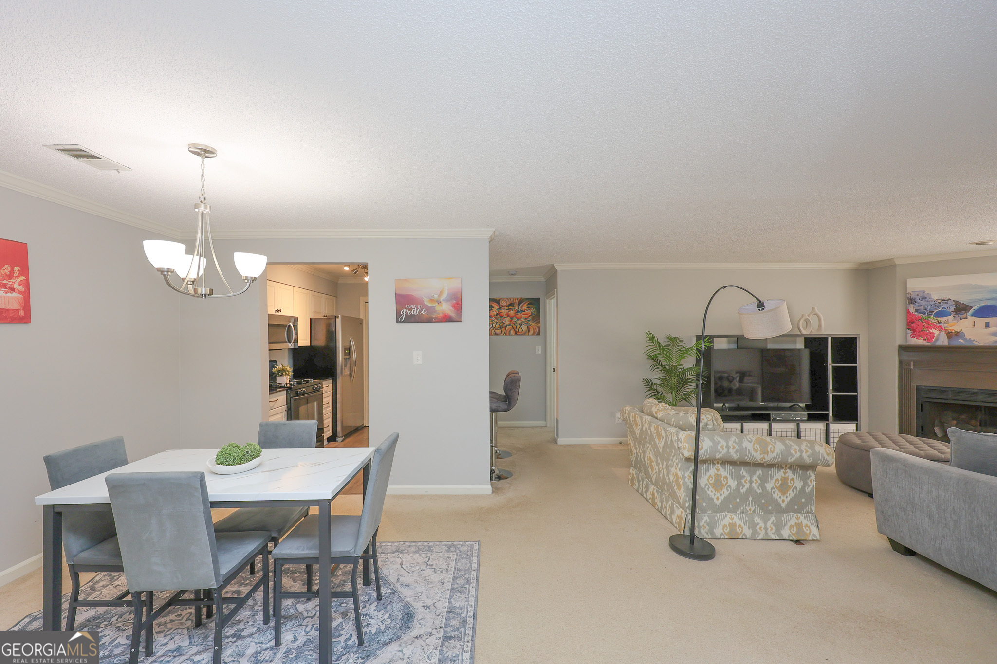 823 Ridgefield Drive Property Photo 14