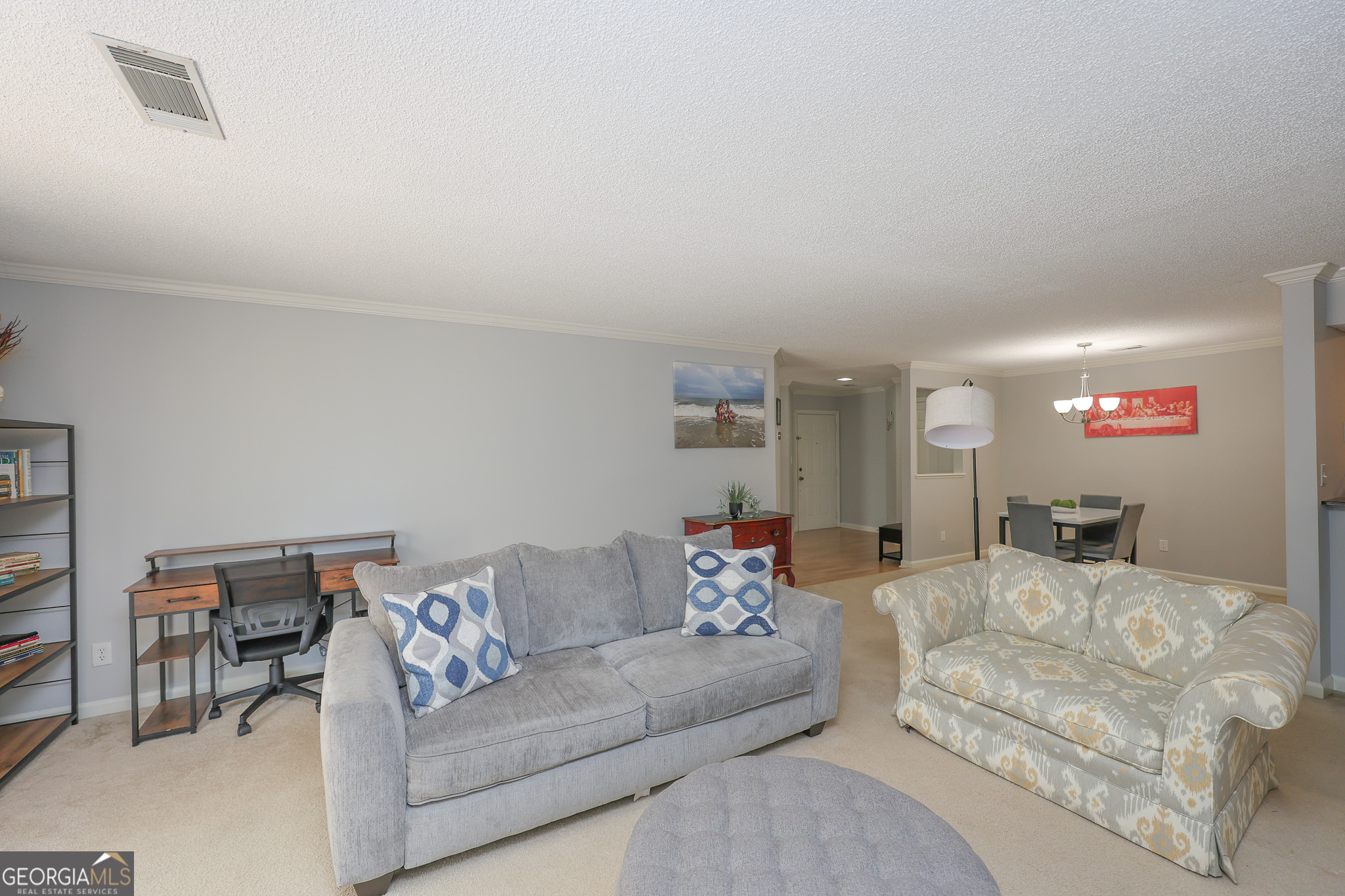 823 Ridgefield Drive Property Photo 18
