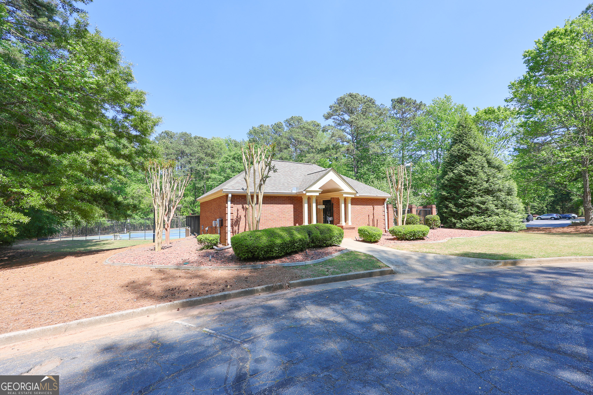 823 Ridgefield Drive Property Photo 57