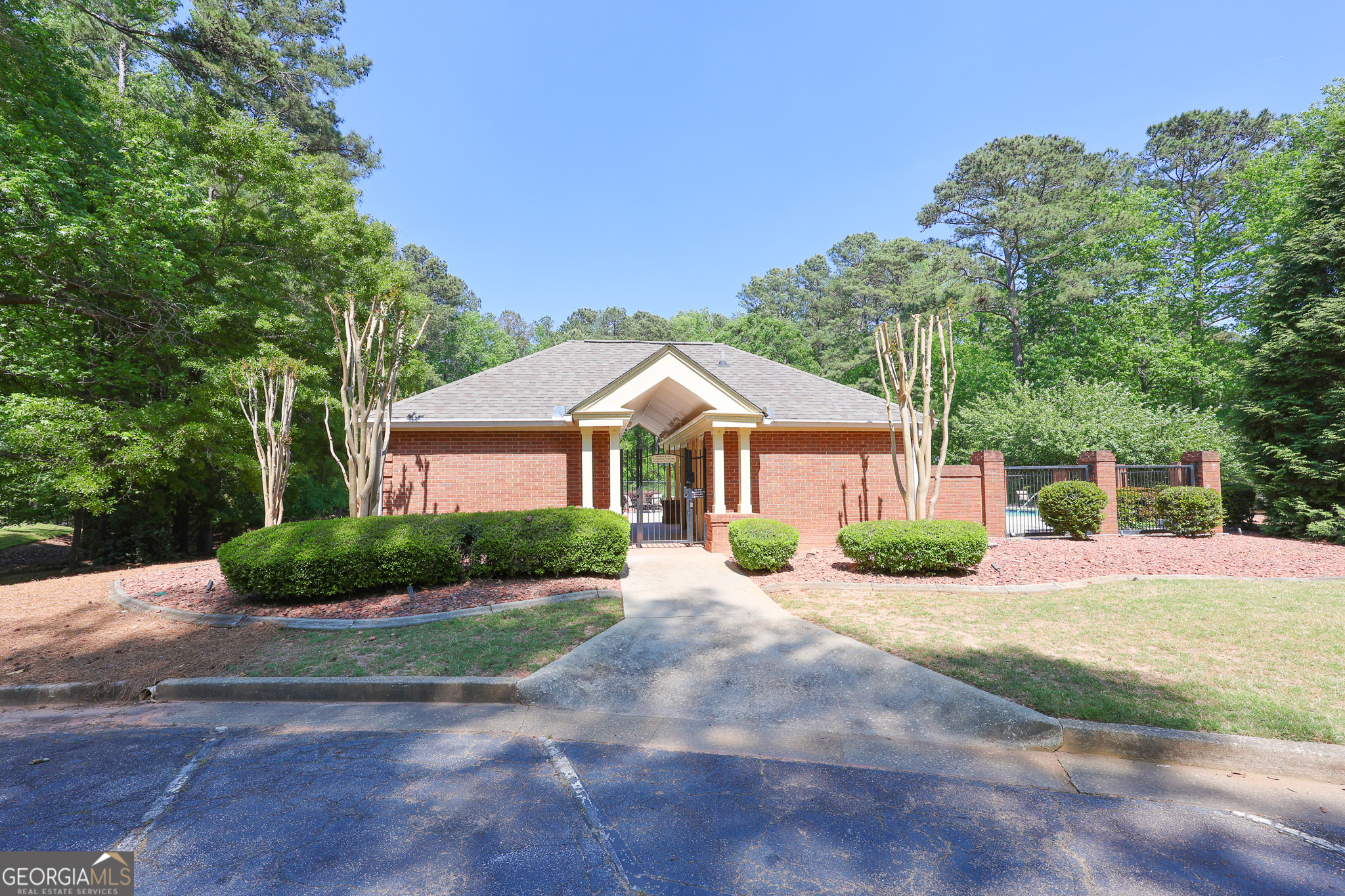 823 Ridgefield Drive Property Photo 58