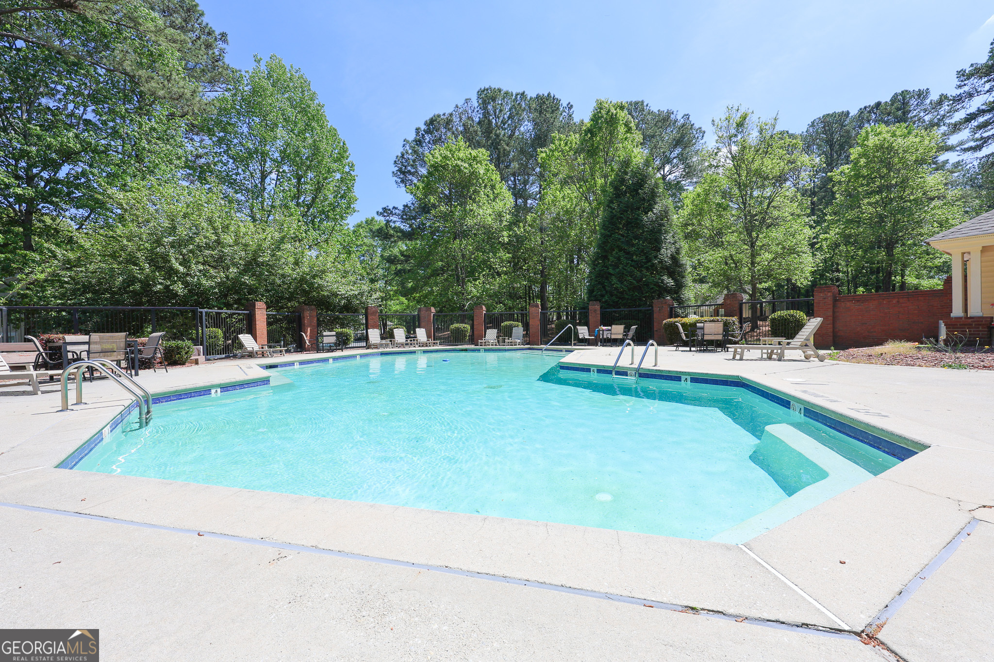 823 Ridgefield Drive Property Photo 61