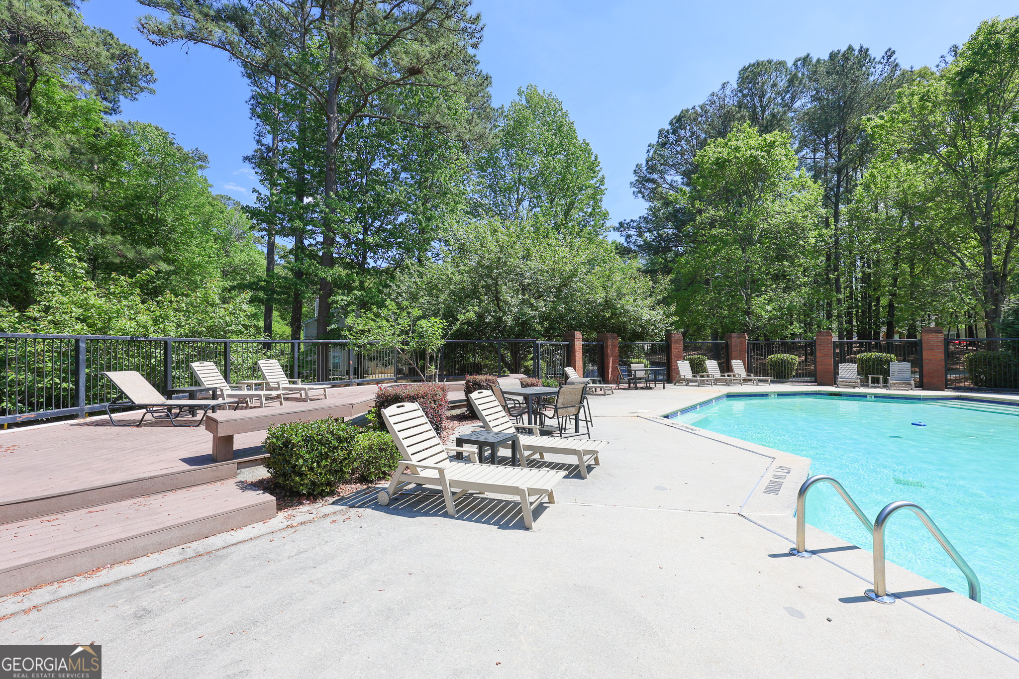 823 Ridgefield Drive Property Photo 62