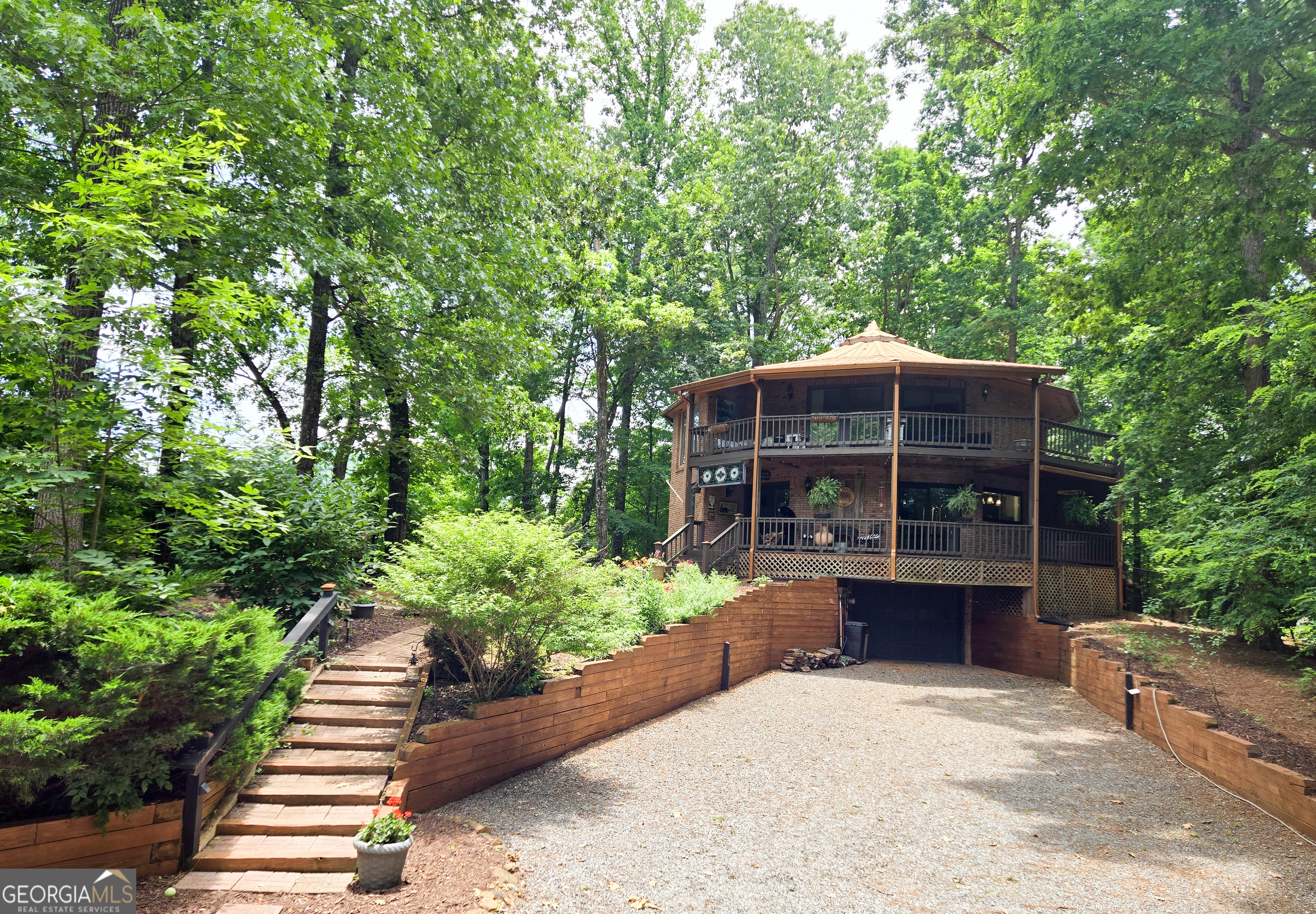 1900 Long Ridge Road Property Photo 1