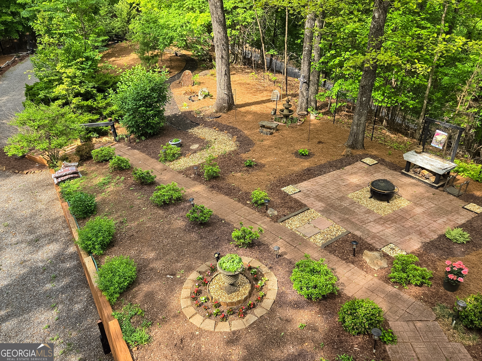 1900 Long Ridge Road Property Photo 4
