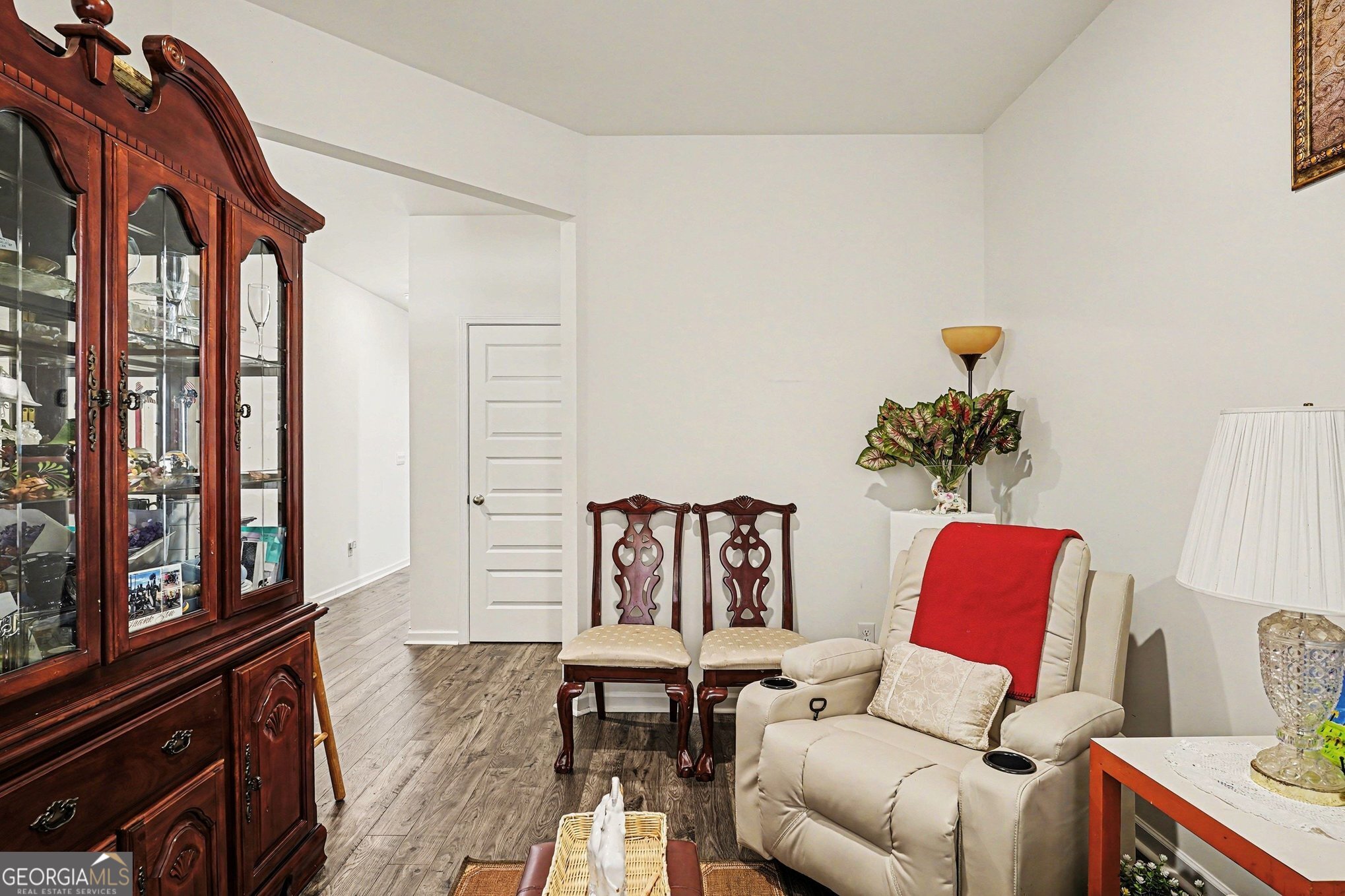 216 Friendship Oak Way Property Photo 9