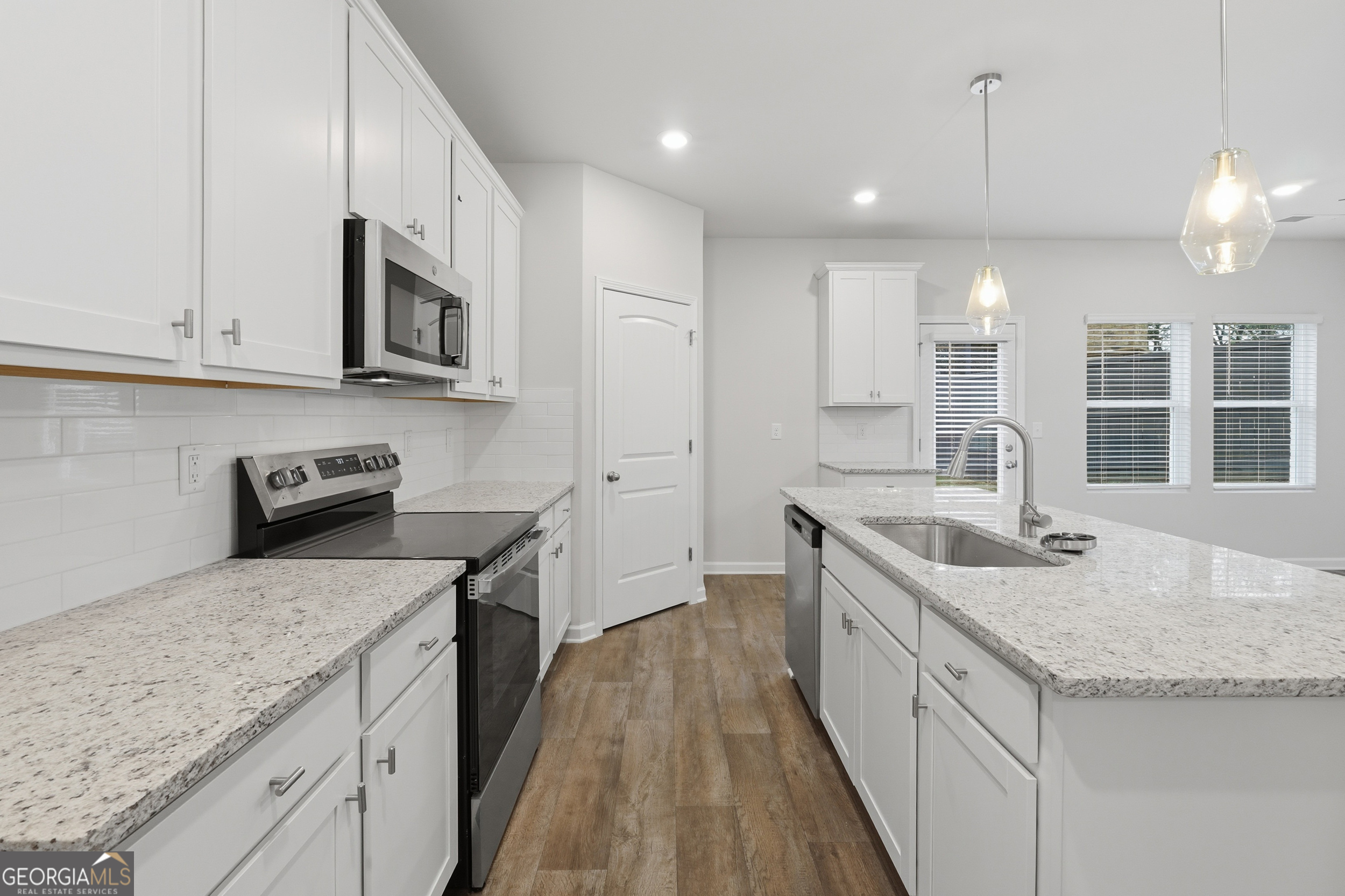 3204 Winding Waters Way Property Photo 6