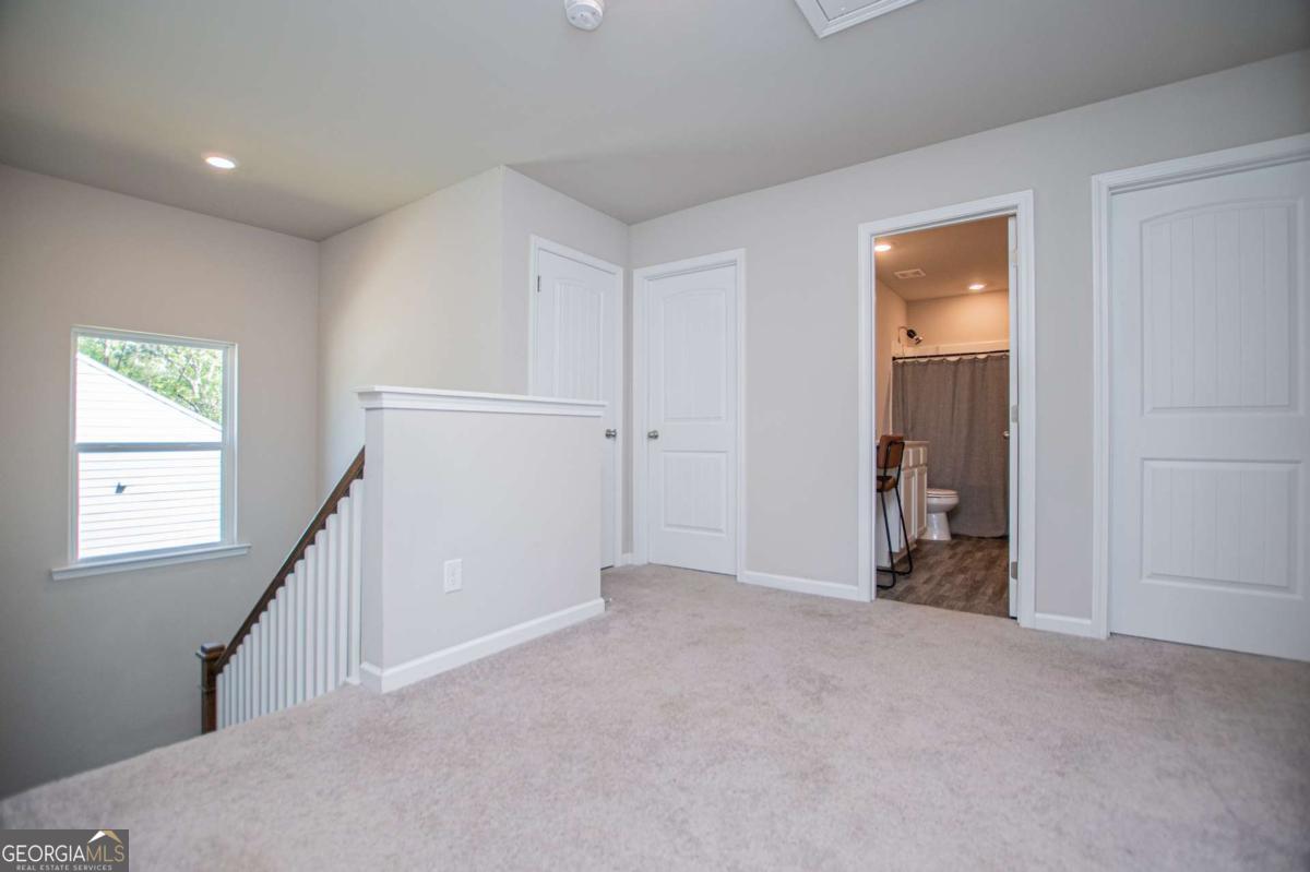 512 Silver Leaf Parkway Property Photo 22