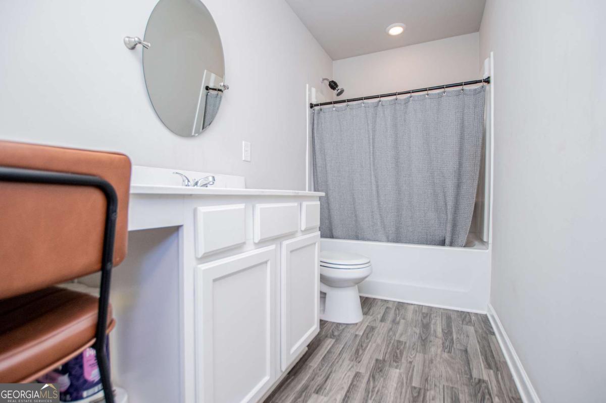 512 Silver Leaf Parkway Property Photo 32