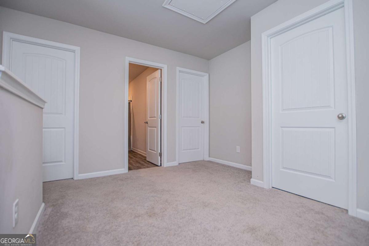 512 Silver Leaf Parkway Property Photo 38