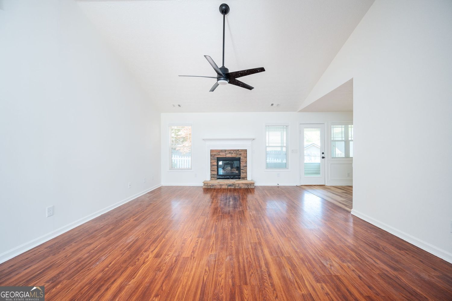 306 Day Lily Way Property Photo 6