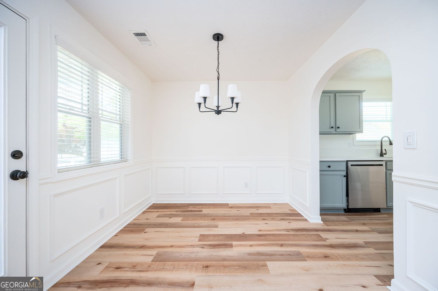 306 Day Lily Way Property Photo 9