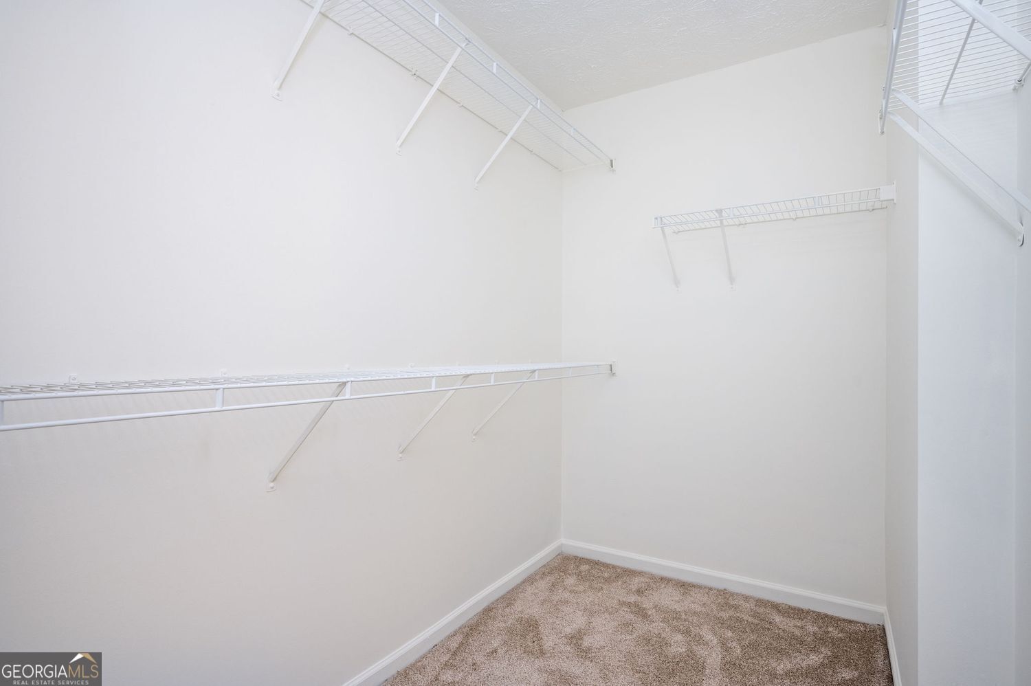 306 Day Lily Way Property Photo 24