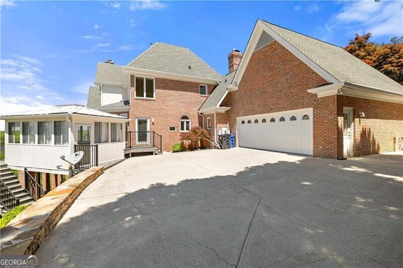 3143 Winding Lake Drive Property Photo 8