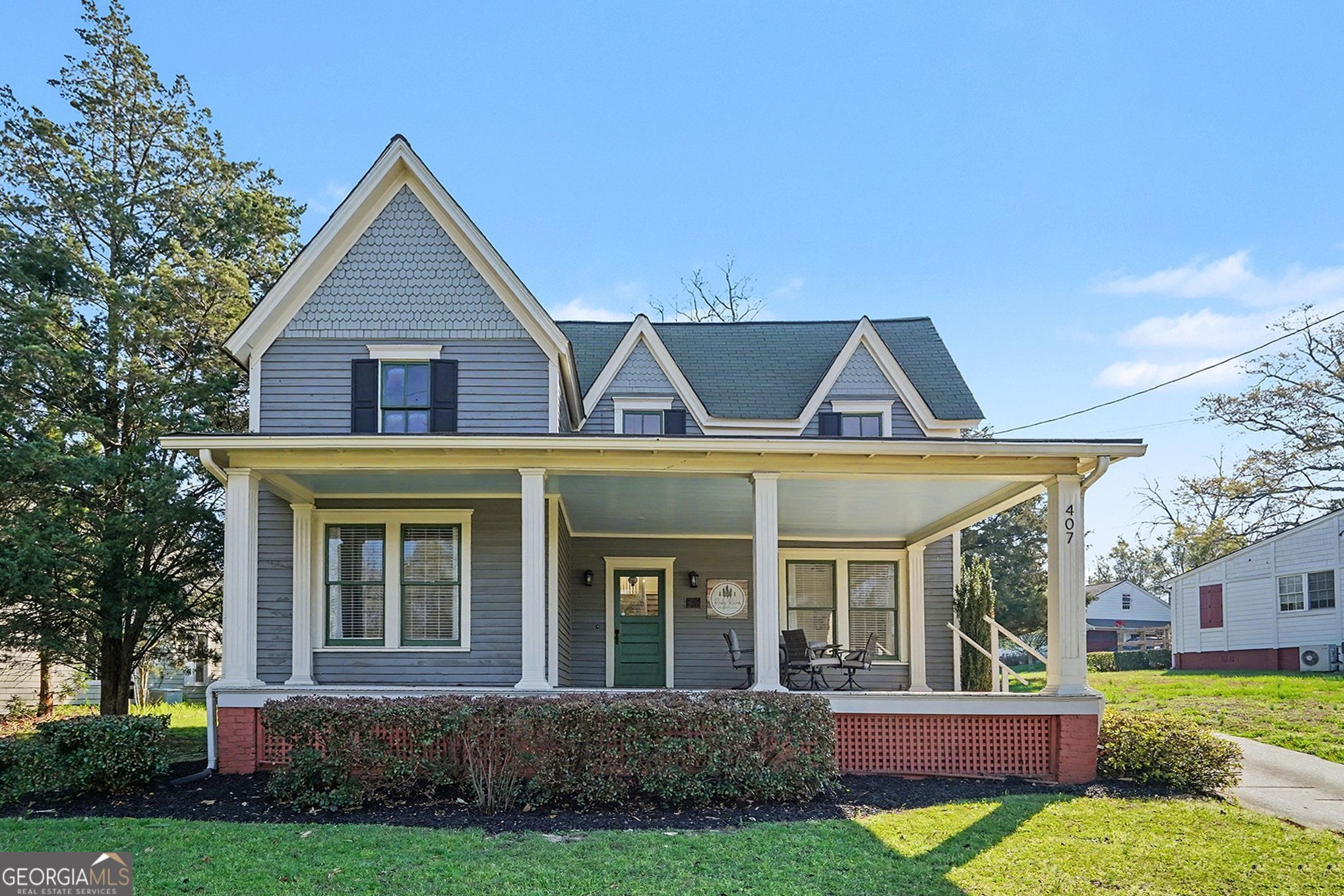 407 Atlanta Street Se Property Photo 2