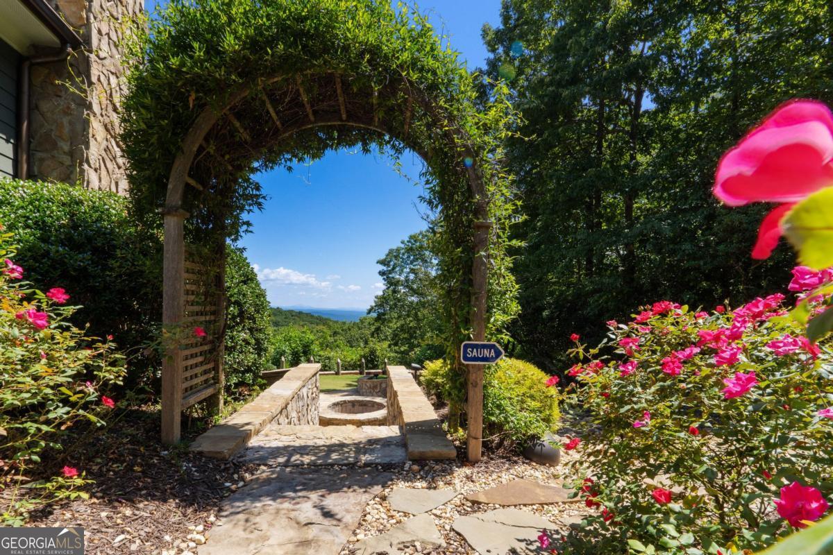 430 Sassafras Mountain Laurel Lane Property Photo 10