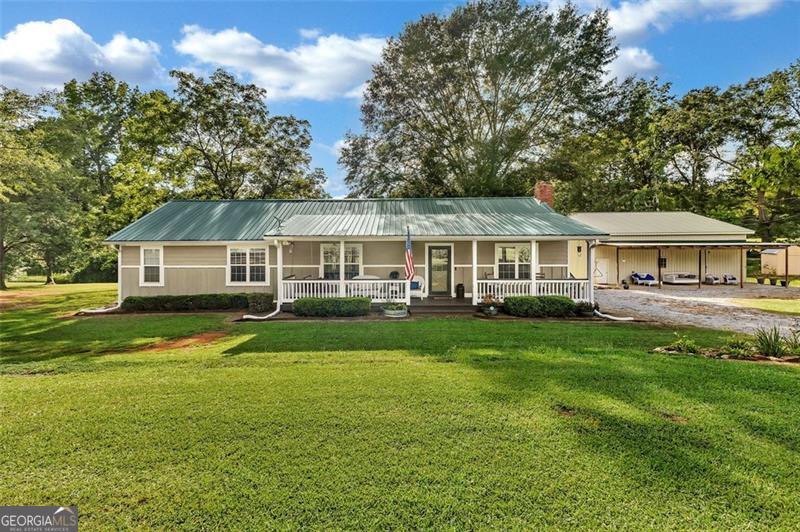 340 Tom Bell Road Property Photo 3