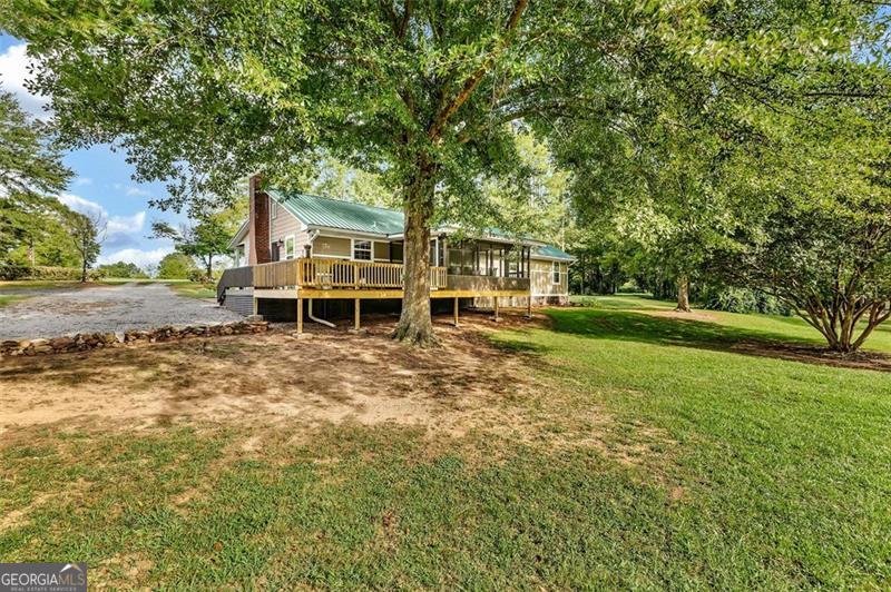 340 Tom Bell Road Property Photo 6