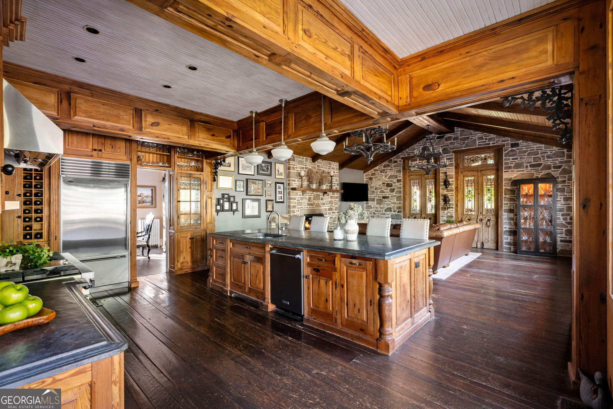 486 Church Street Property Photo 10