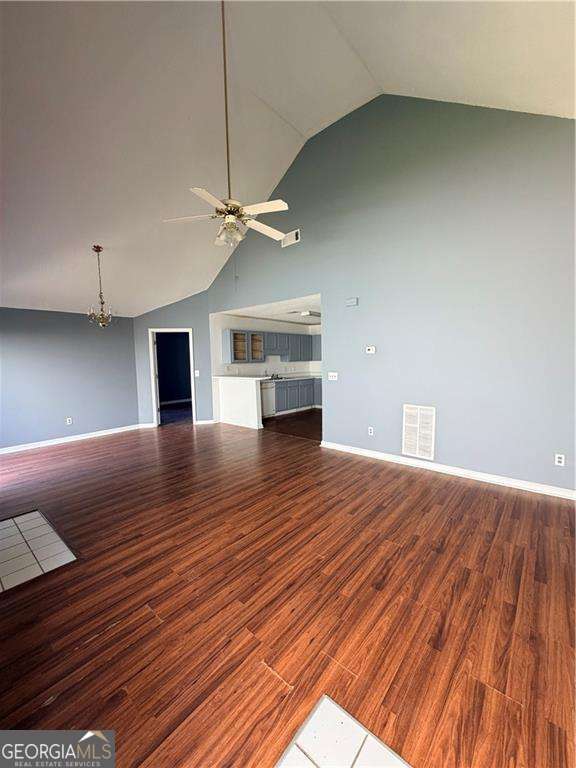 16 Brighton Court Property Photo 2