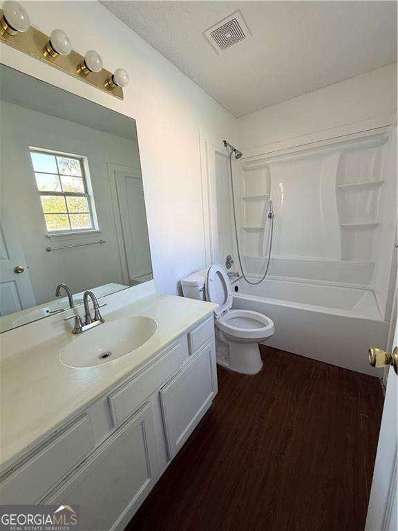 16 Brighton Court Property Photo 8