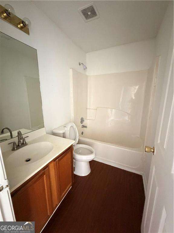 16 Brighton Court Property Photo 10