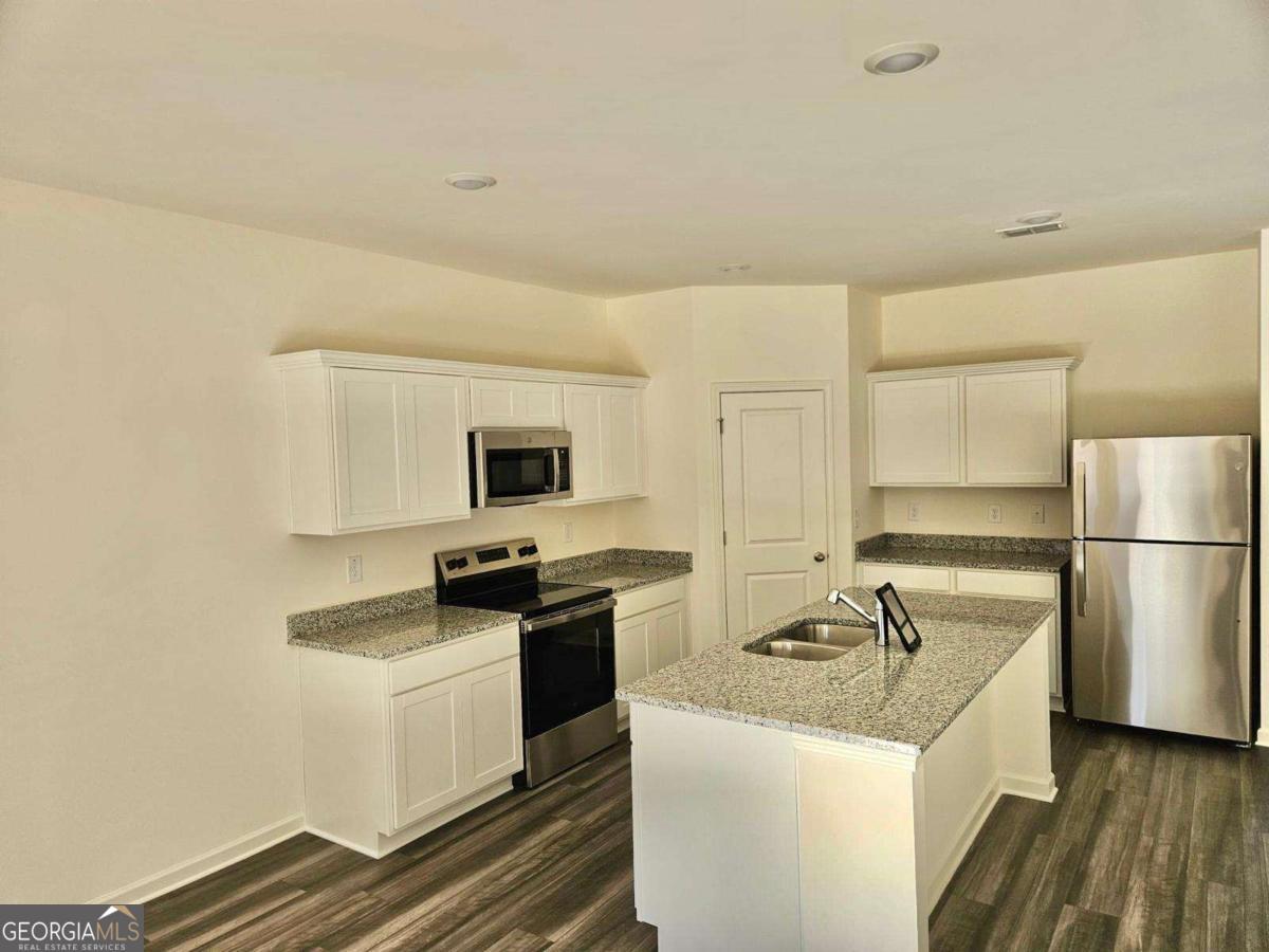 2229 Argento Circle Property Photo 4