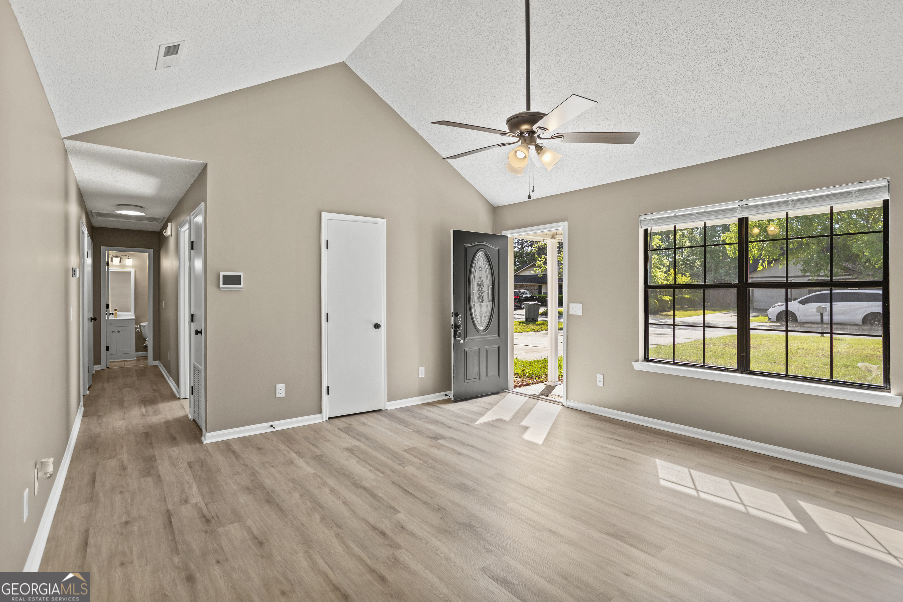 662 Windhaven Drive Property Photo 3