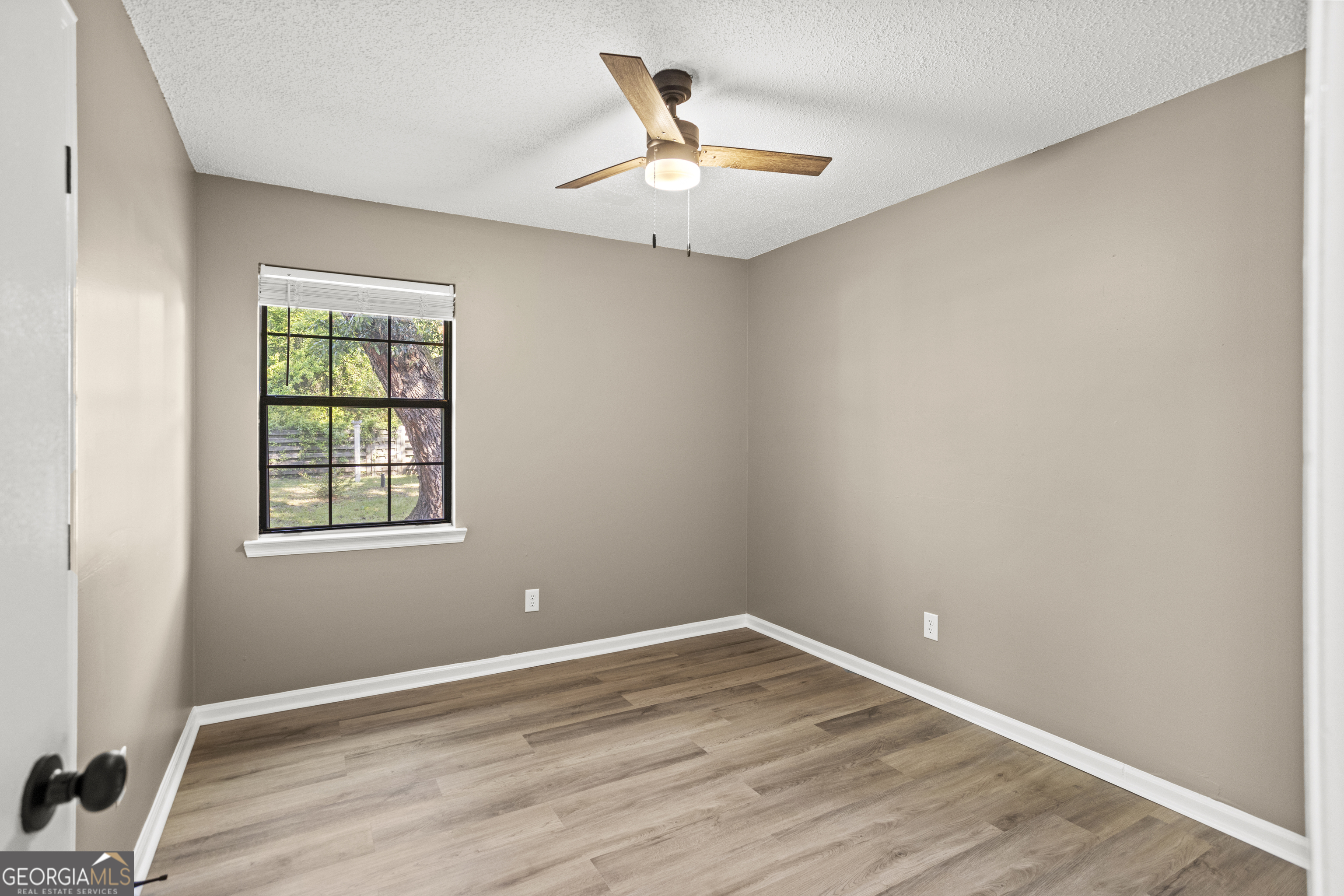 662 Windhaven Drive Property Photo 13
