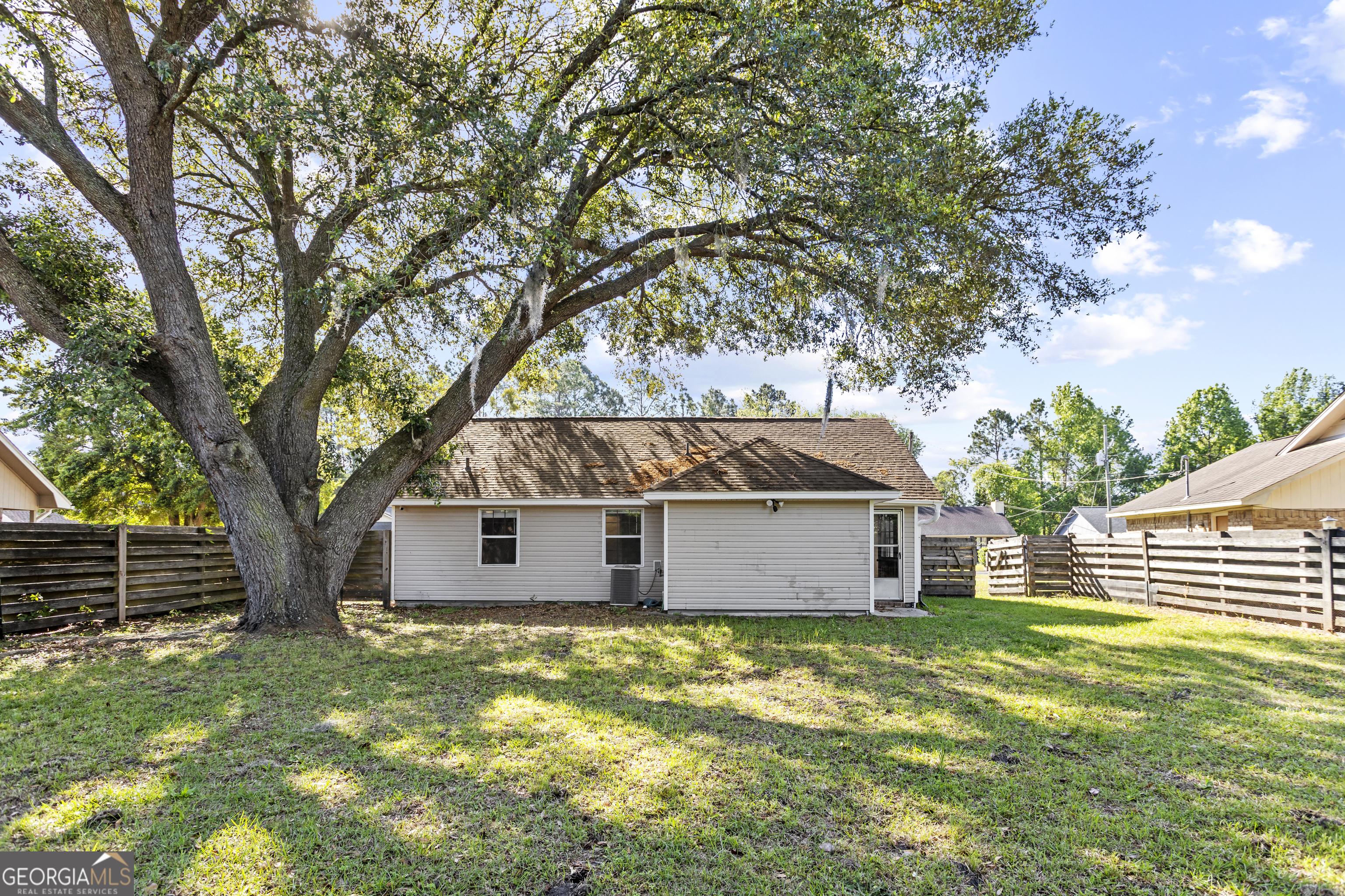 662 Windhaven Drive Property Photo 17