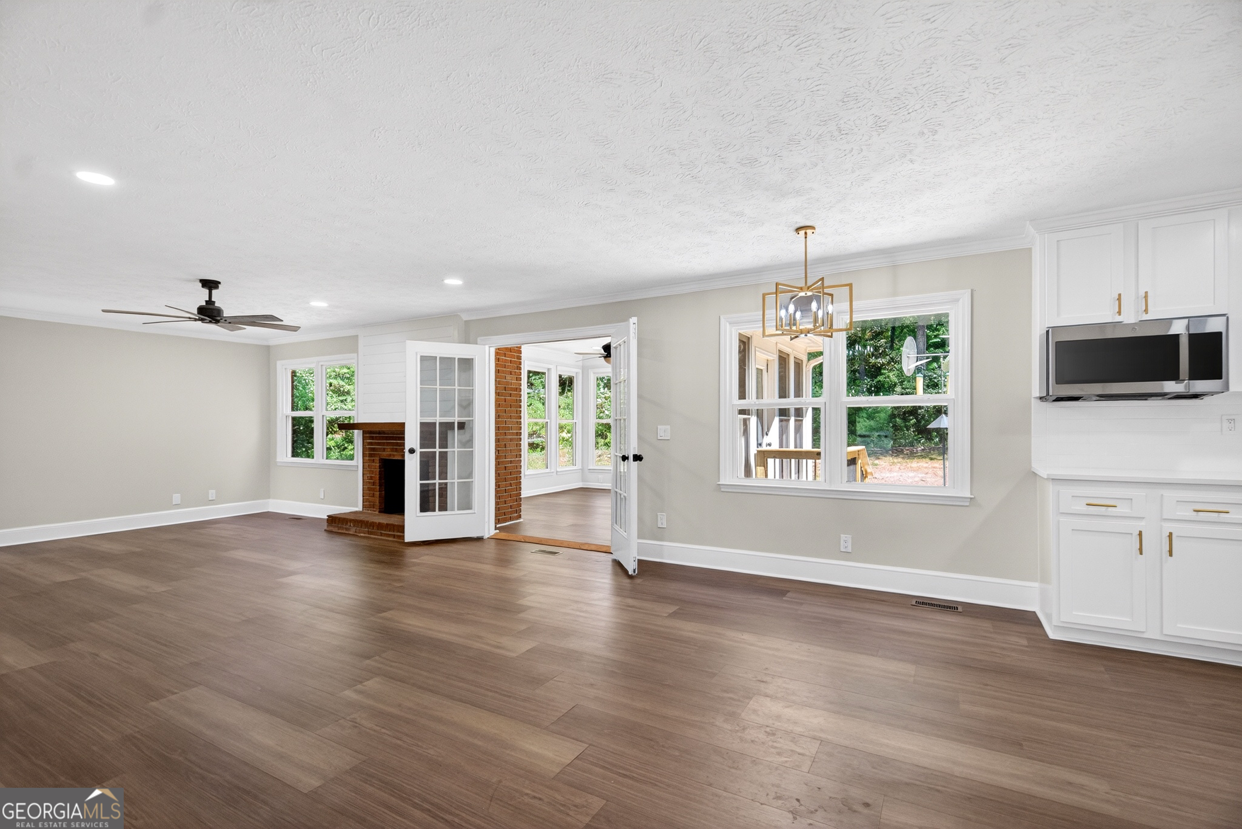 406 Ashford Circle Property Photo 11