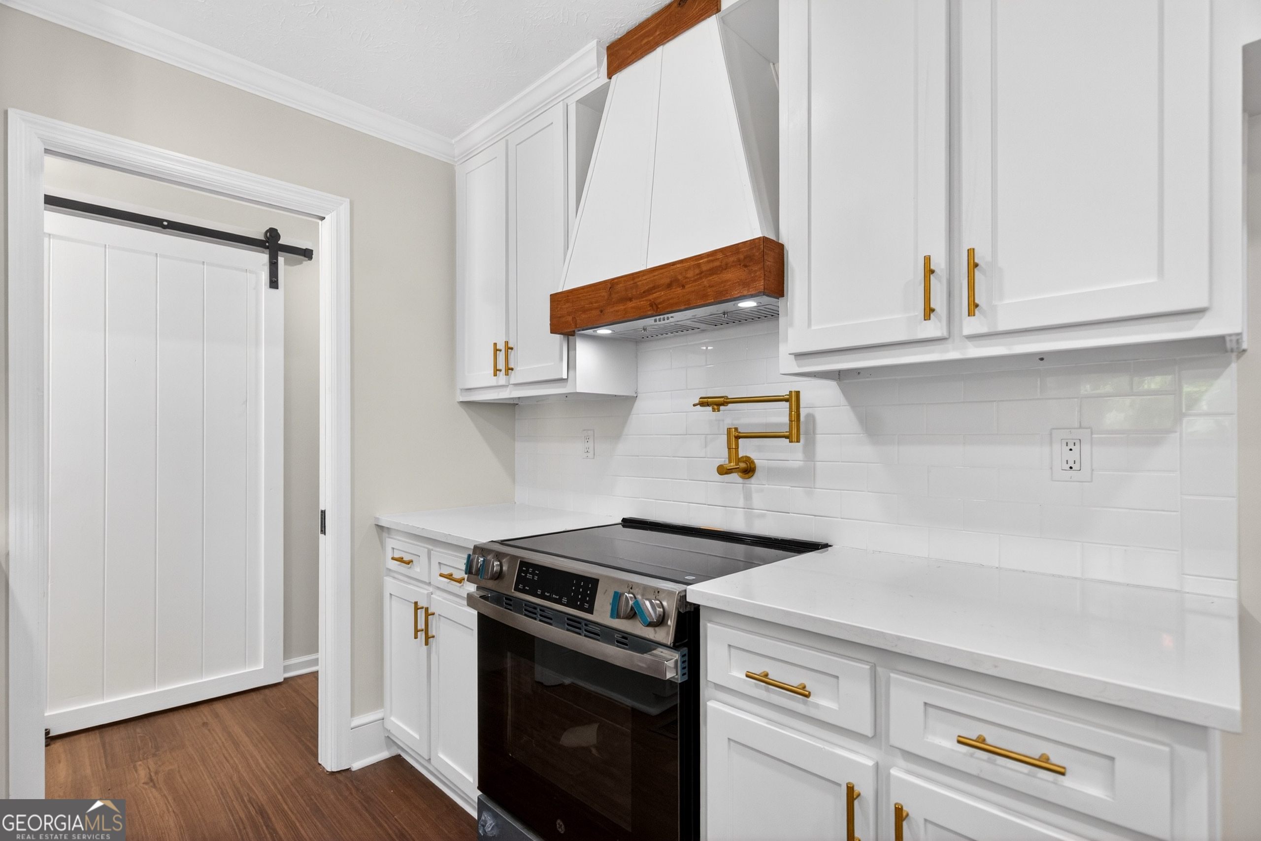 406 Ashford Circle Property Photo 19