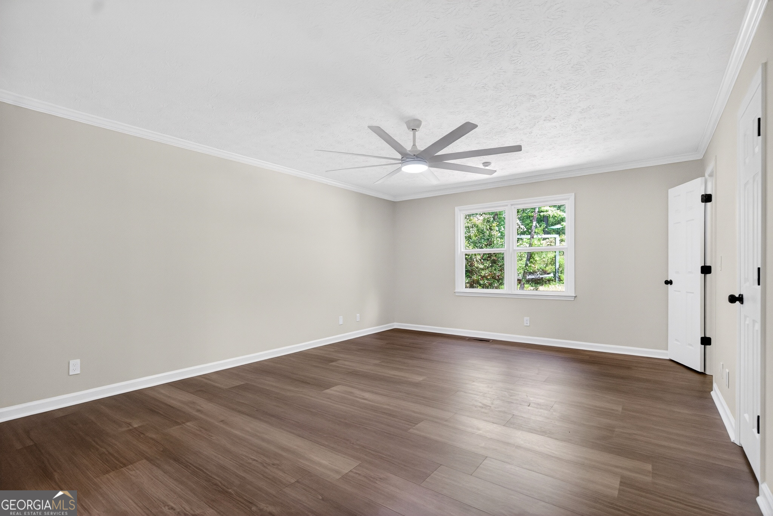 406 Ashford Circle Property Photo 22