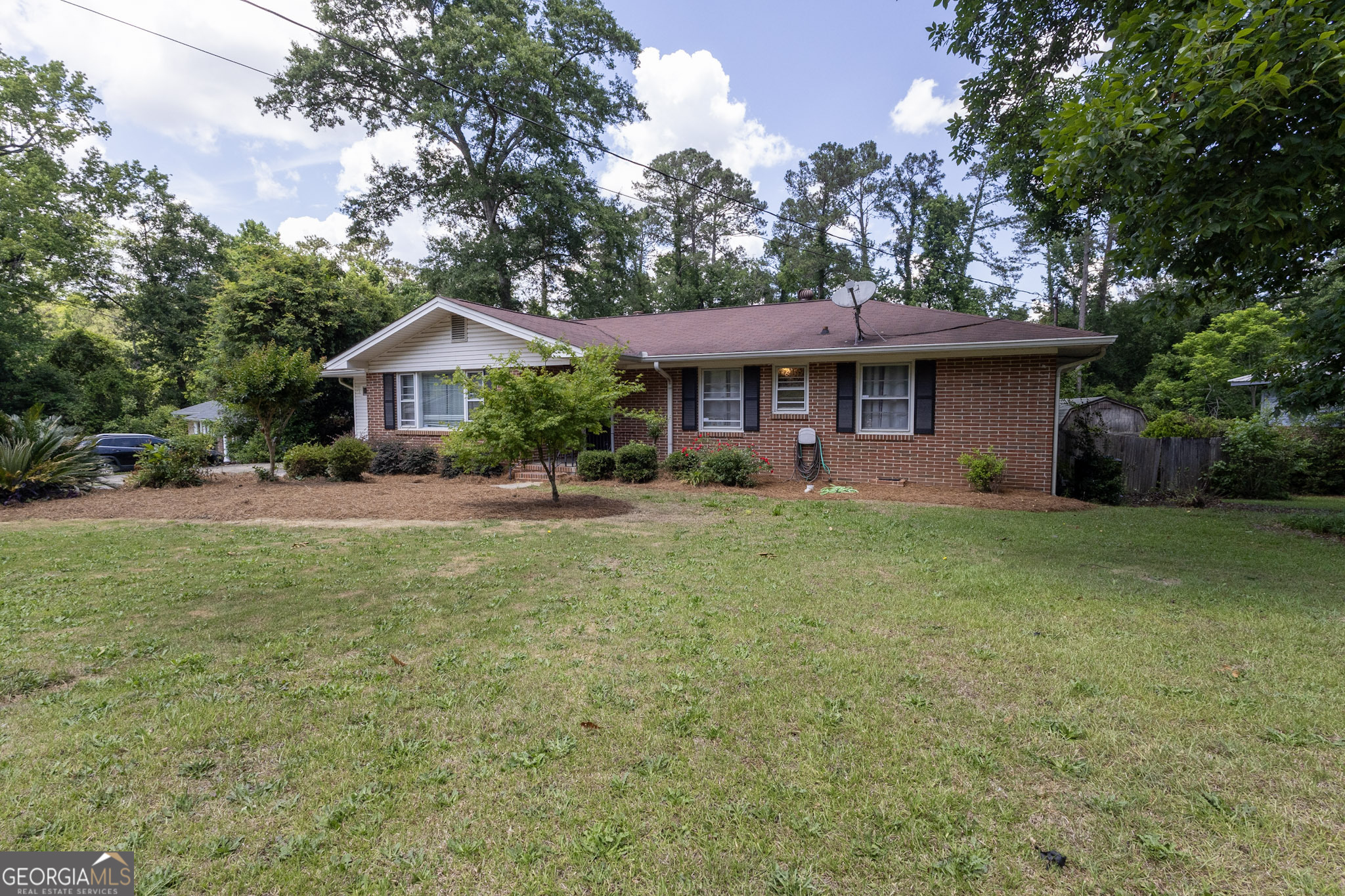 408 Skyway Drive Property Photo 3