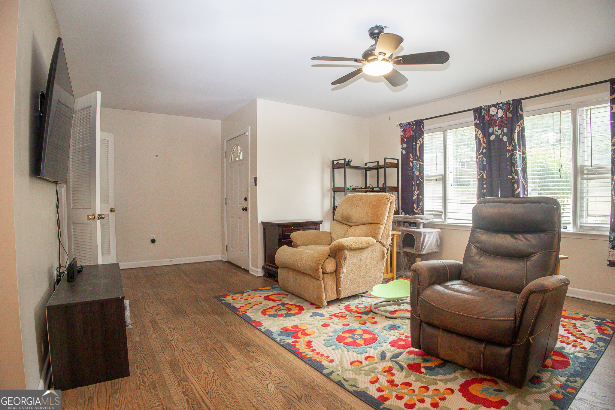 408 Skyway Drive Property Photo 7