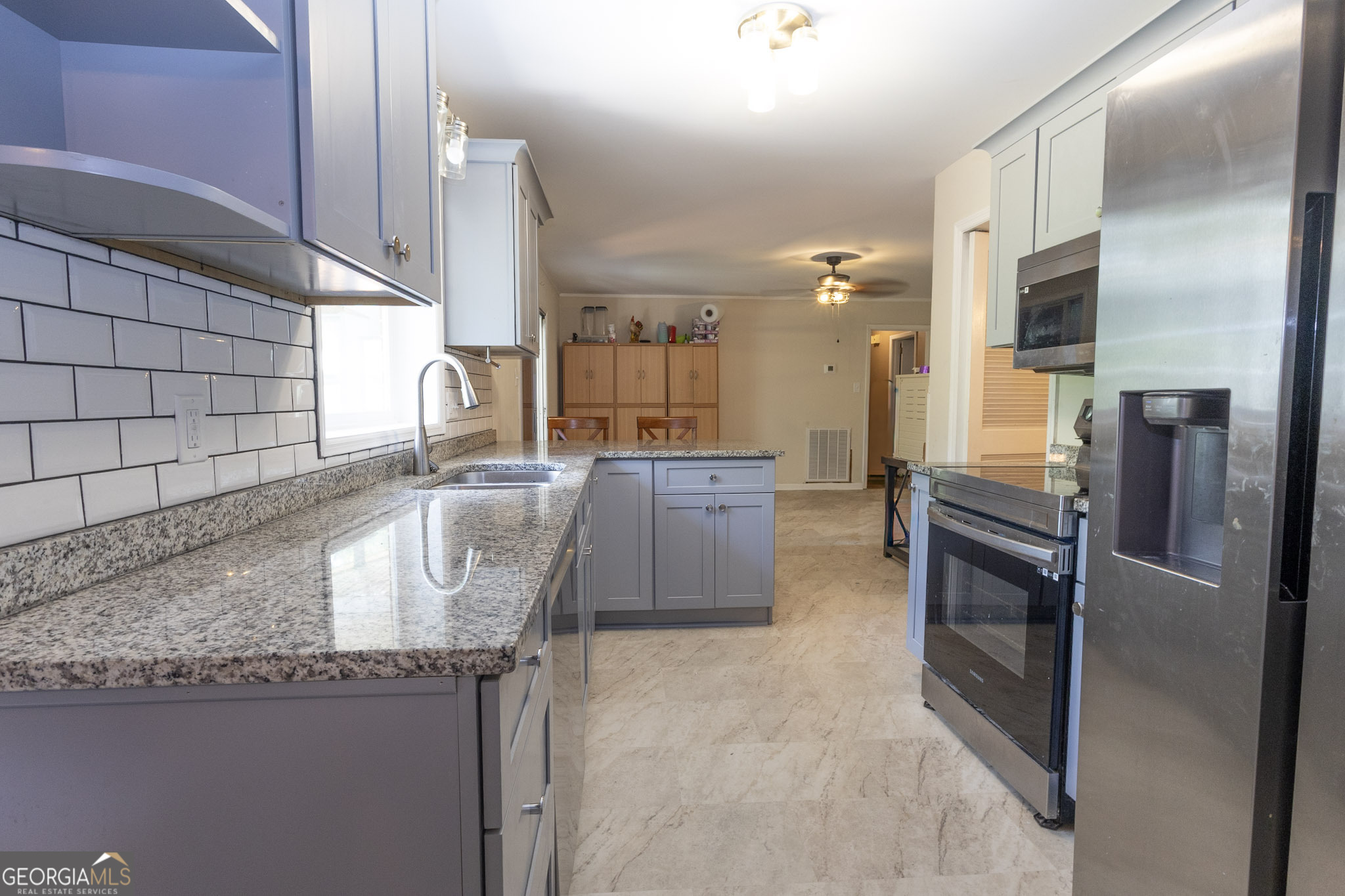 408 Skyway Drive Property Photo 11