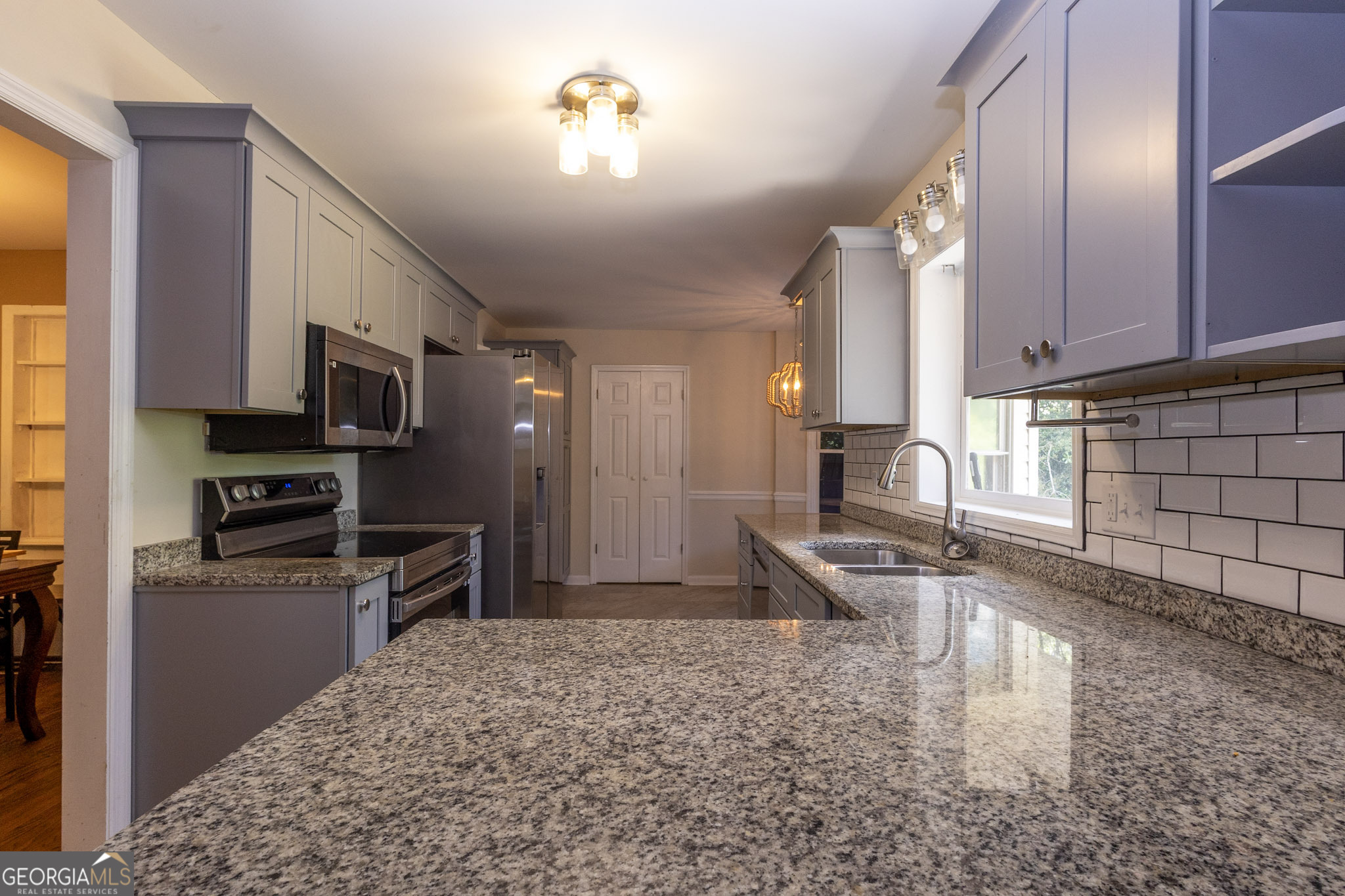 408 Skyway Drive Property Photo 12