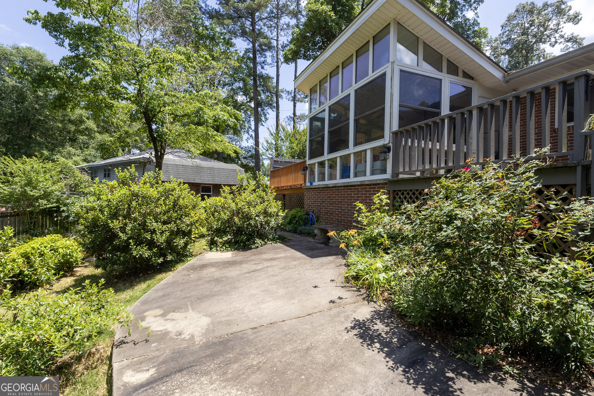 408 Skyway Drive Property Photo 35