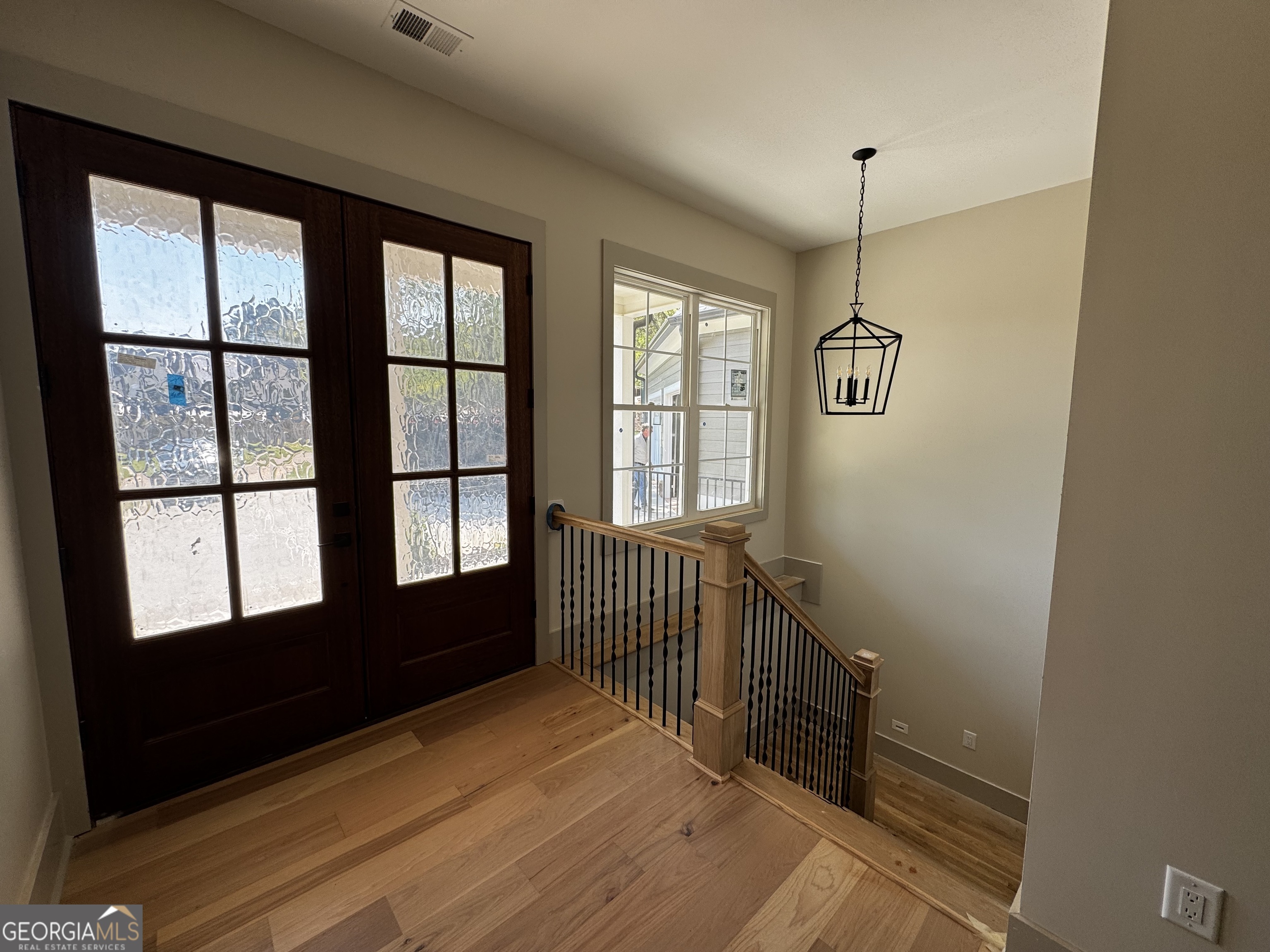260 Edgewater Trail S Property Photo 5