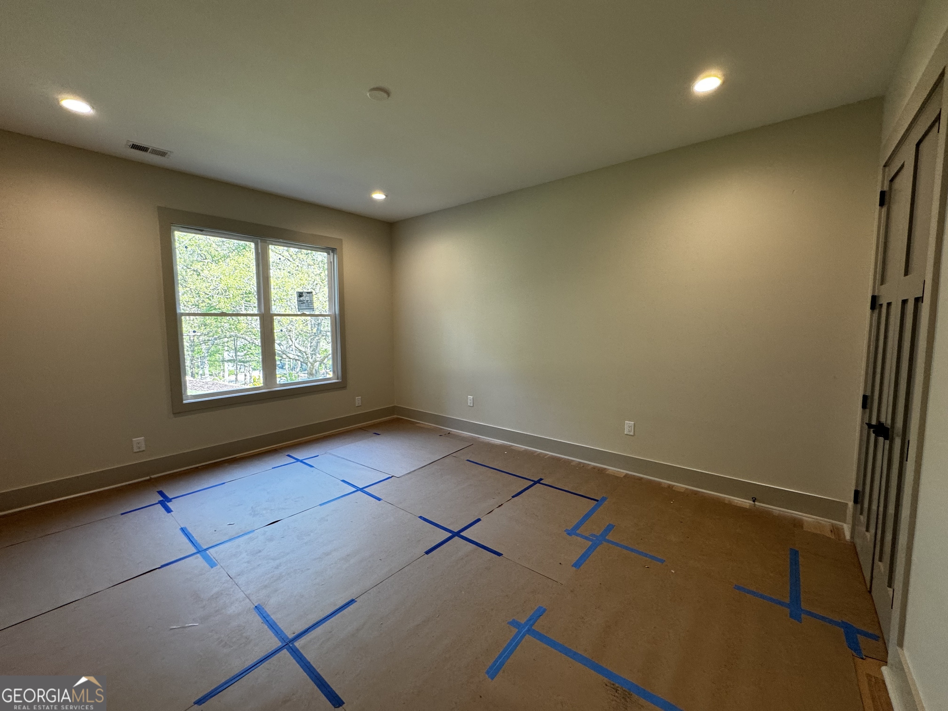 260 Edgewater Trail S Property Photo 34