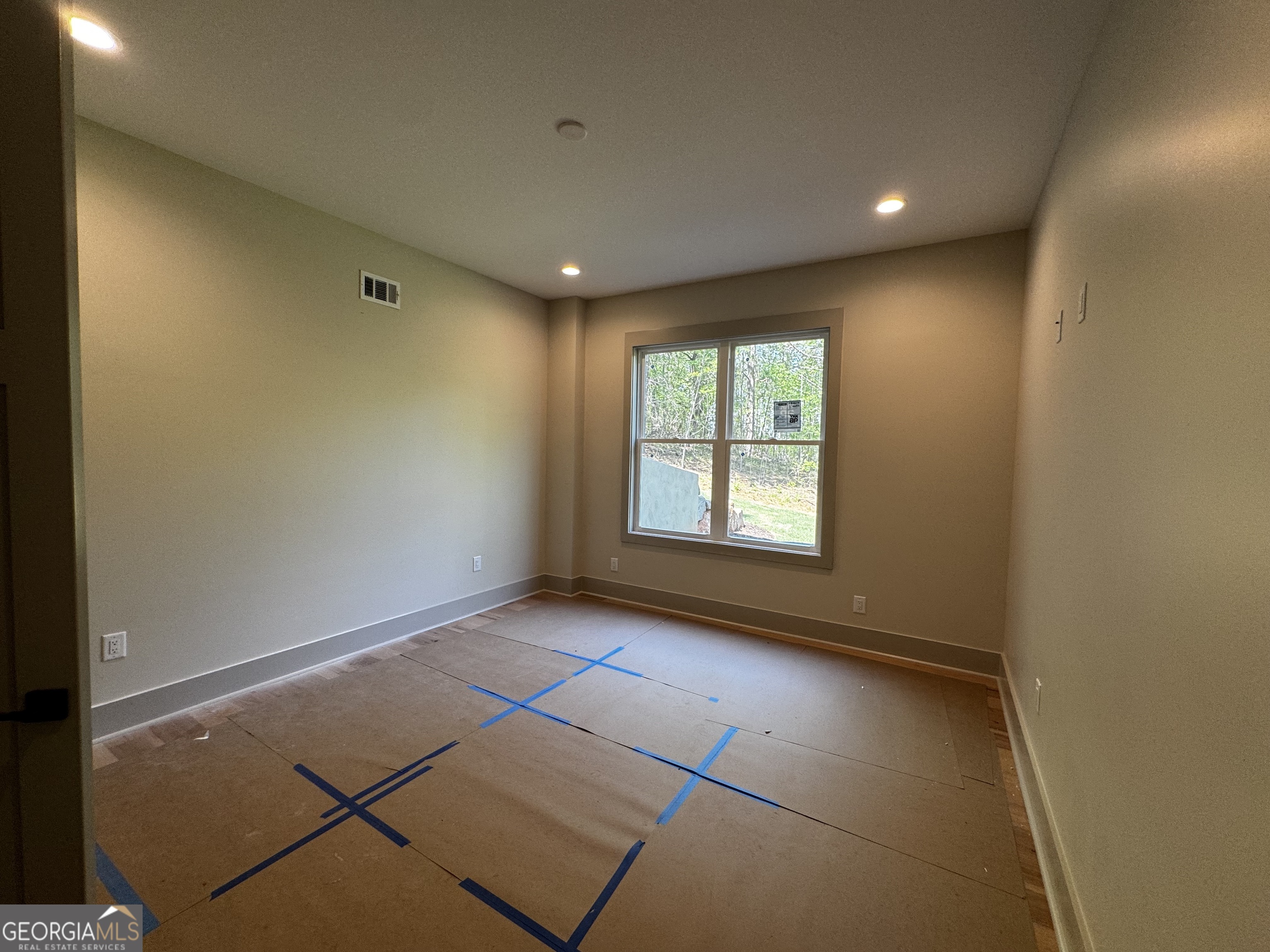 260 Edgewater Trail S Property Photo 38