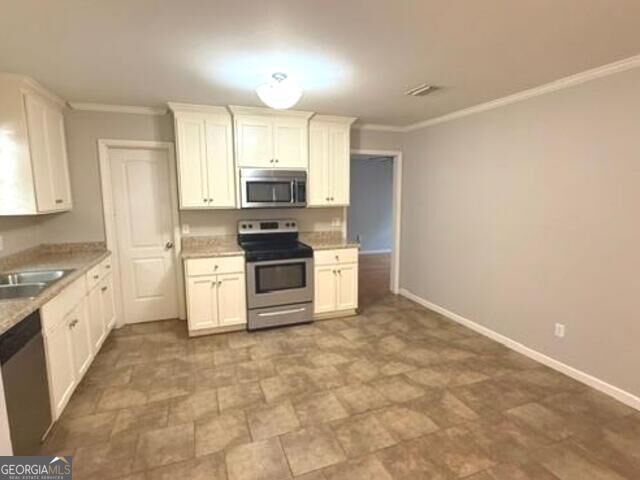 125 Starr Property Photo 3
