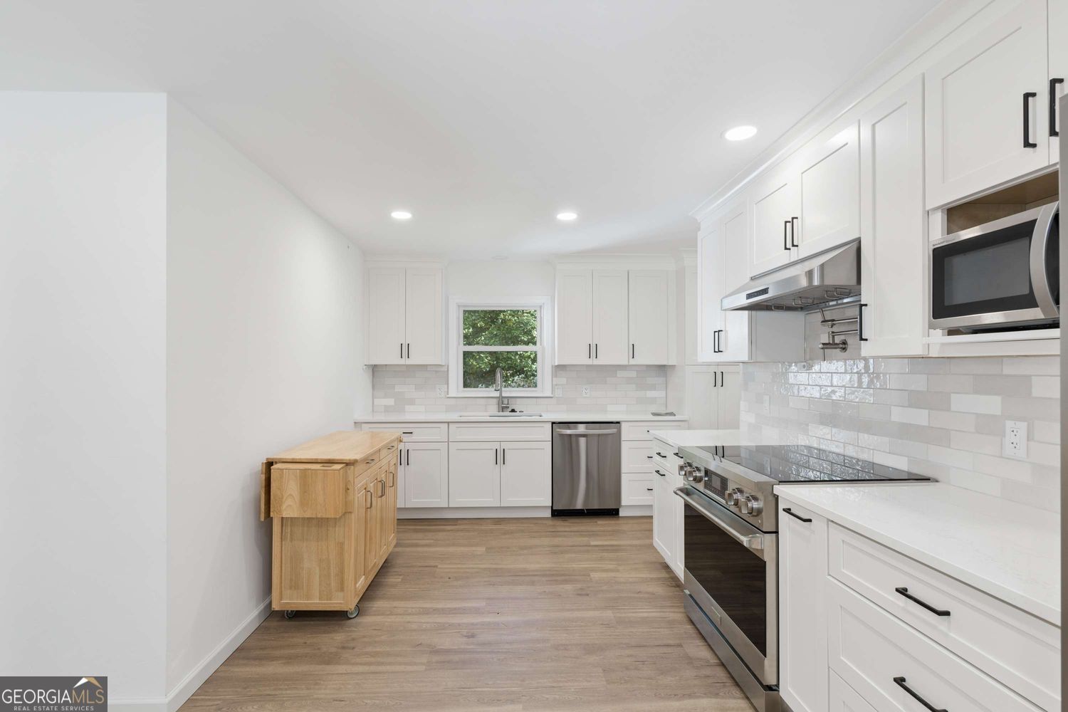14030 Cogburn Road Property Photo 10