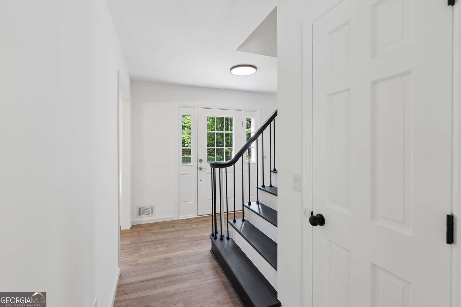 14030 Cogburn Road Property Photo 12