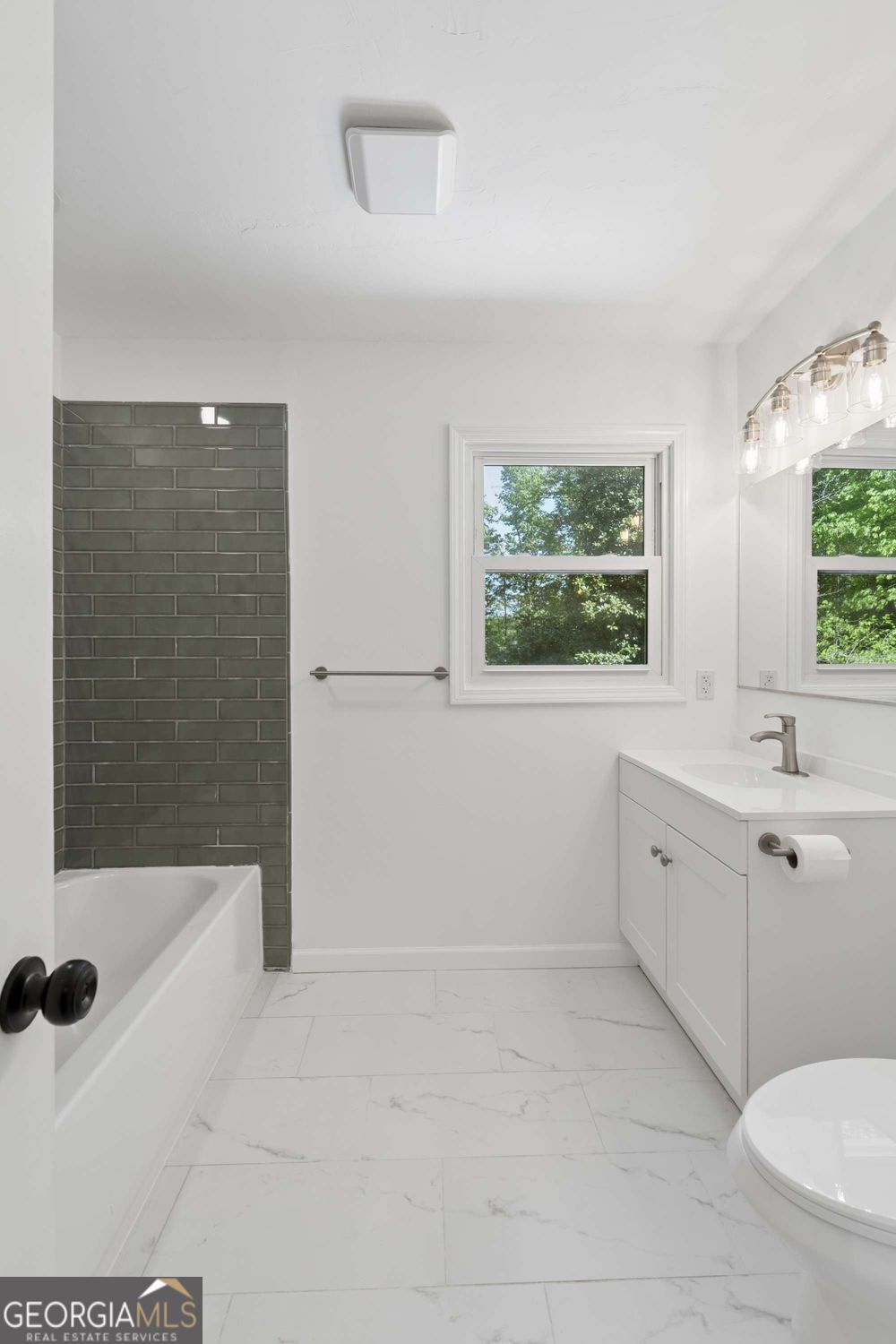 14030 Cogburn Road Property Photo 49