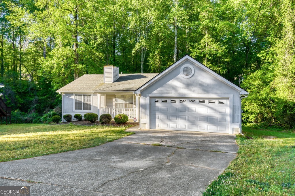 2032 Briar Trail Court Sw Property Photo 3